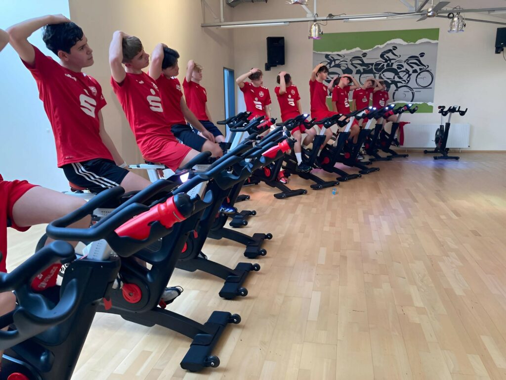 ++U15 REISTE INS WINTER-TRAININGSLAGER++